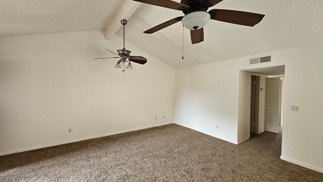 Building Photo - 3808 El Alisal St