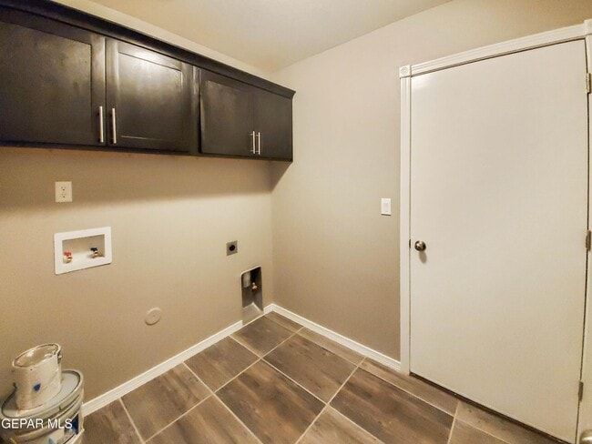 Building Photo - 12004 Mesquite Thorn Dr