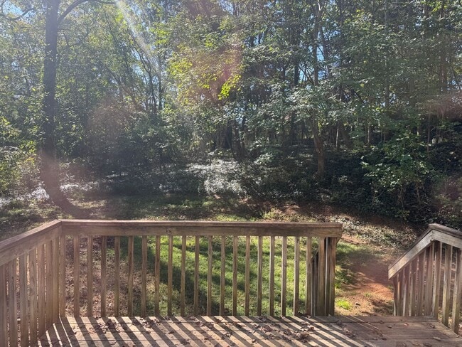 Building Photo - Affordable 3 Bedroom in Bedford