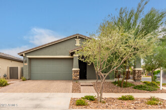 Building Photo - 10457 E Tesla Ave