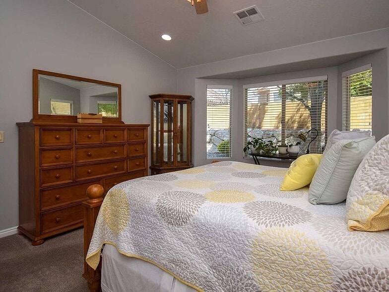Building Photo - 4207 S Kiva Hill Dr