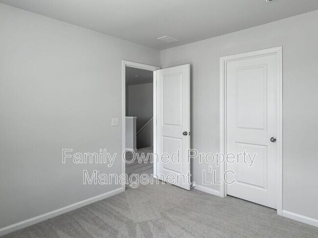 Building Photo - 519 Donnas Vw Wy
