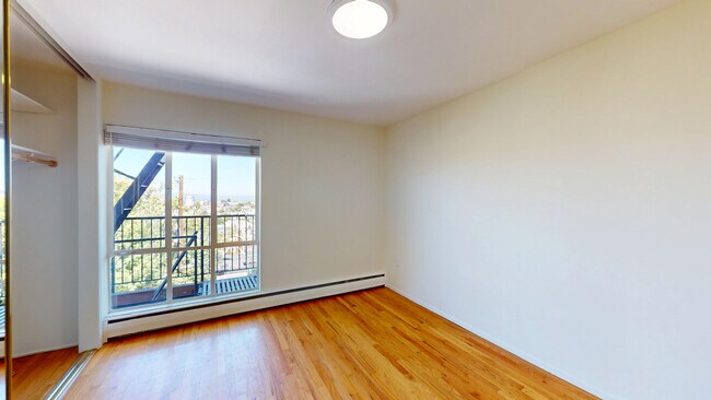Building Photo - 740 Rhode Island St