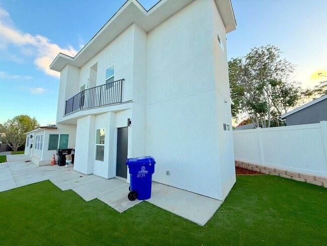 Building Photo - BRAND NEW 2026!! 4BD/2BA