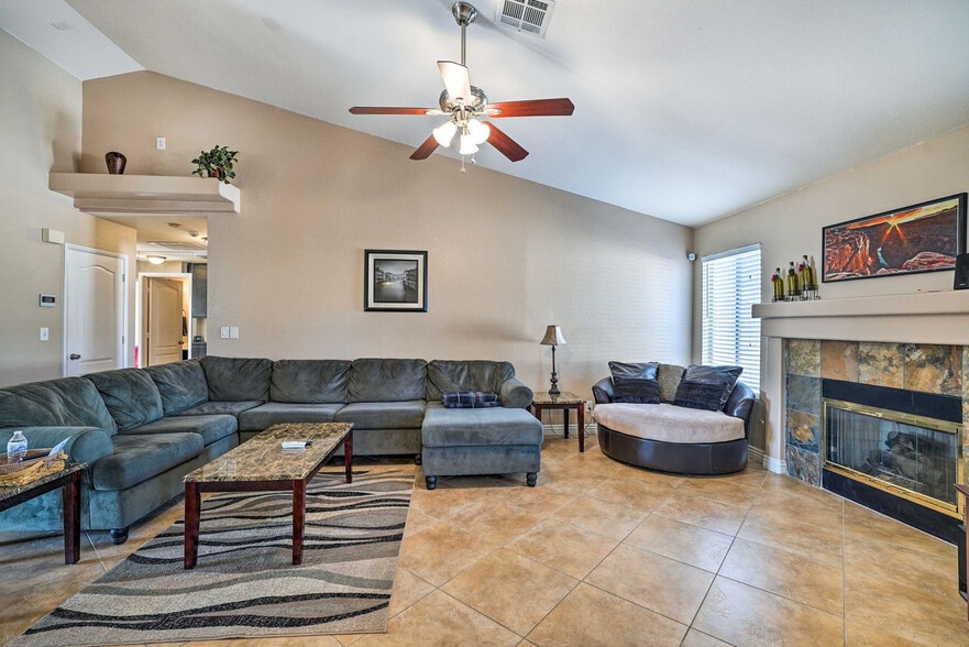 Building Photo - 2744 Briarcliff Ave