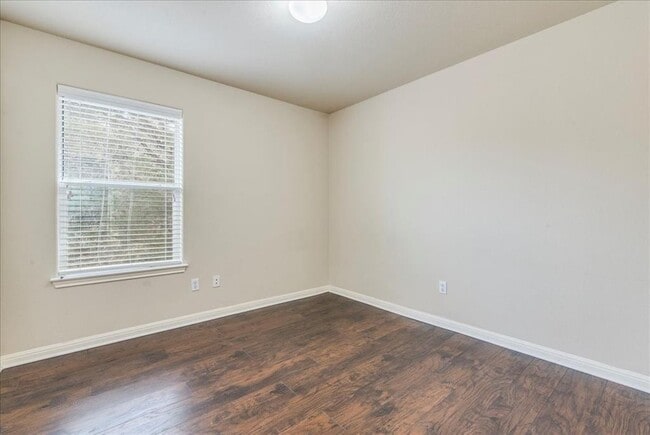 Building Photo - 21506 Patton Ave