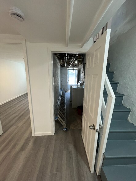 Building Photo - 4634 Fernhill Rd