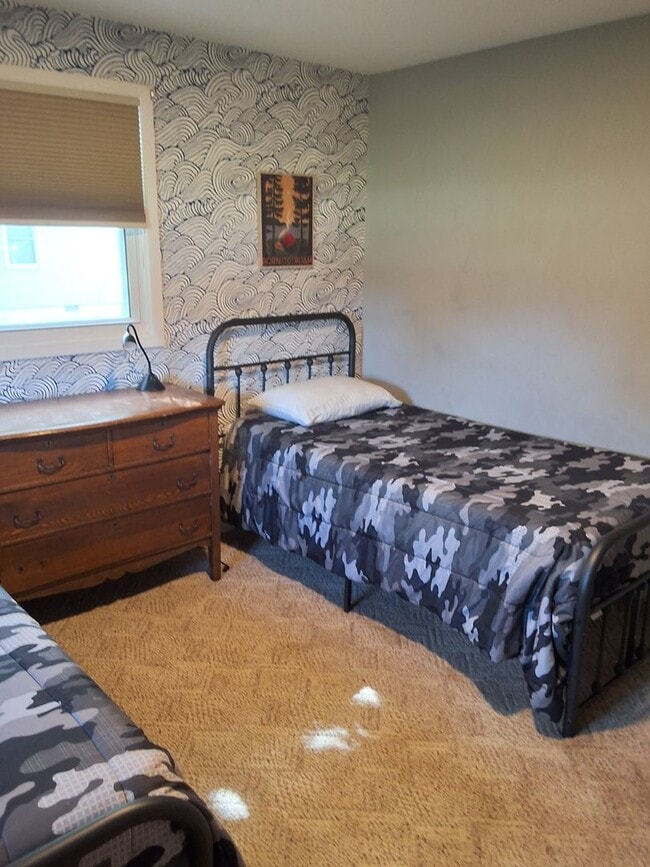 Building Photo - Fully Furnished home in Beaufort