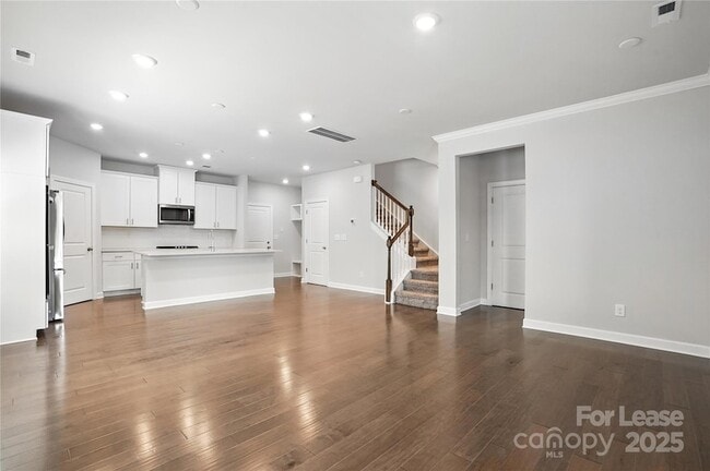 Building Photo - 125 Cedar Knoll Cir