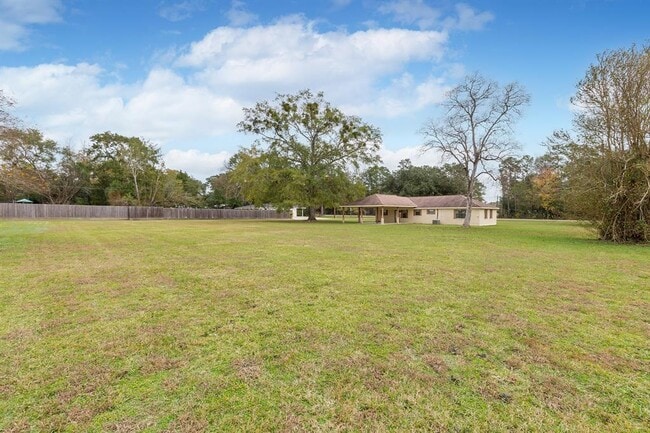 Building Photo - 9344 US-69