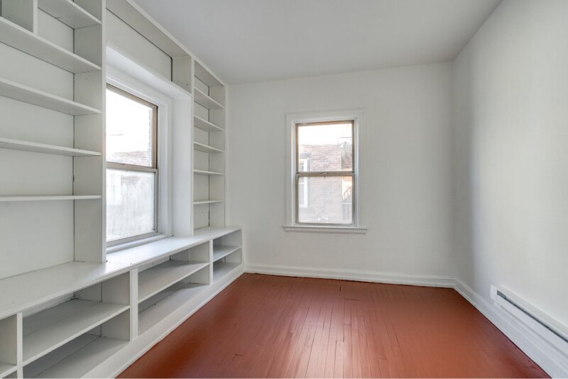 Building Photo - 2828 S Moreland Blvd