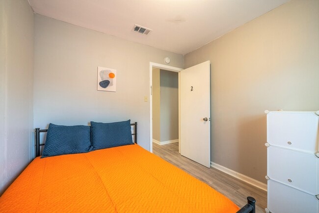Building Photo - 4311 Tiffany Dr