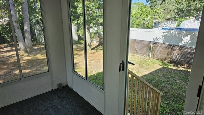 Building Photo - 81 Parkwood Dr