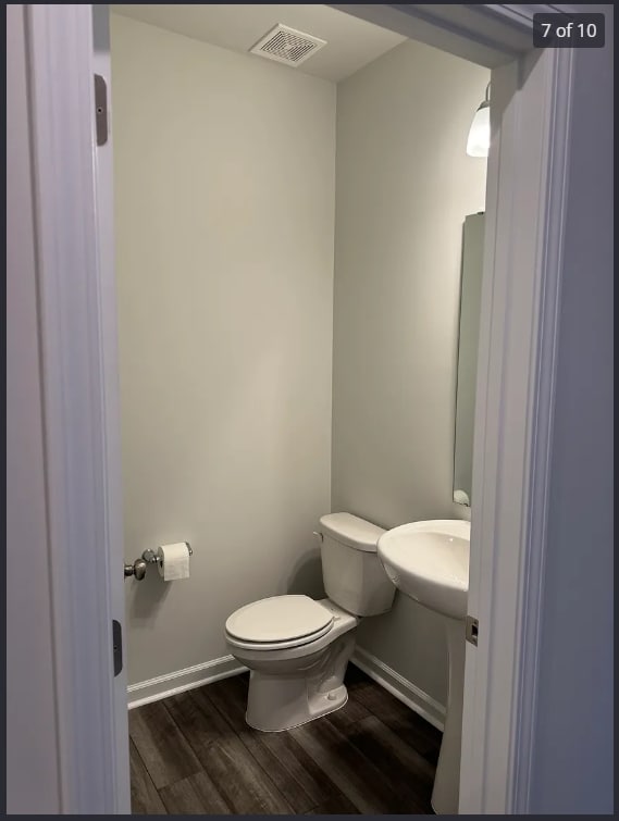 Building Photo - 874 McKenzie Pk Ter