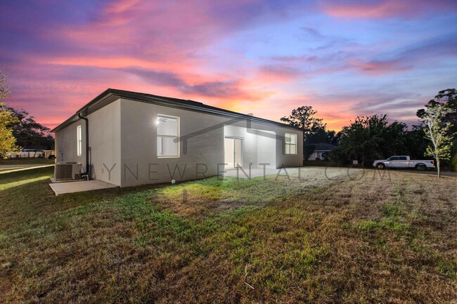 Building Photo - Deposit-Free! Get $1,000 OFF your first mo...