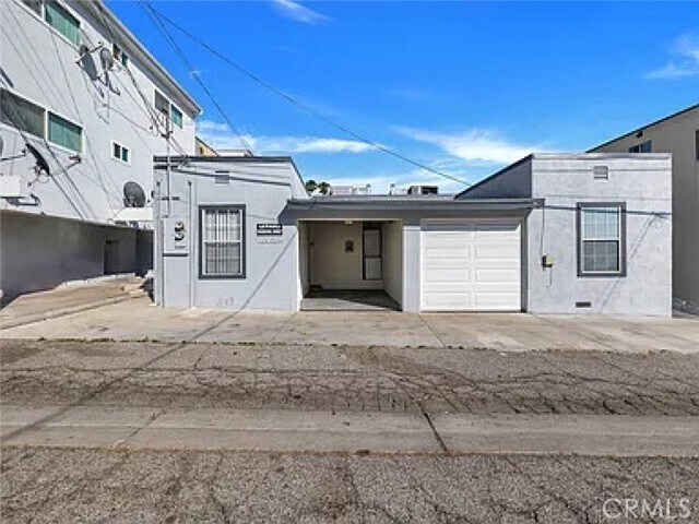 Building Photo - 301 E Alameda Ave
