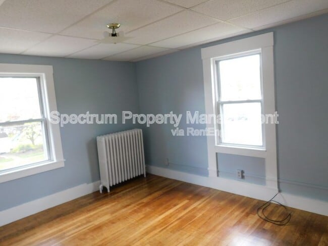 Building Photo - 111 Western Ave