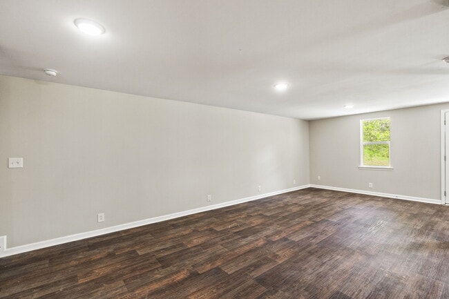 Building Photo - 3302 Possum Trot Rd