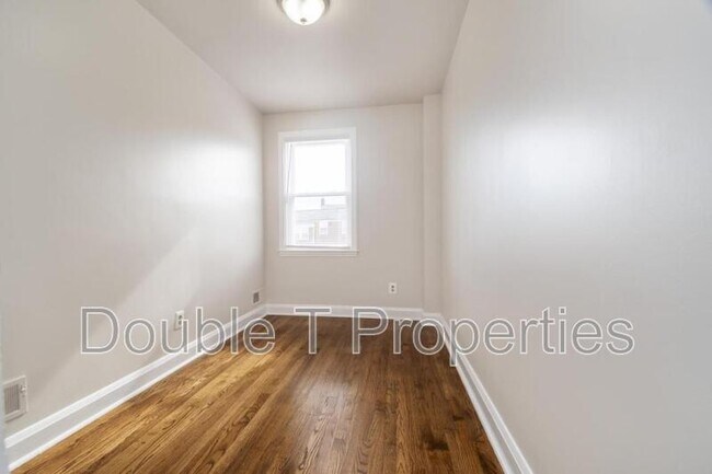 Building Photo - 3713 Elmora Ave