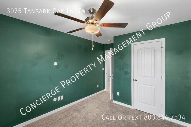 Building Photo - 3075 Tanbark Oak Ln NW