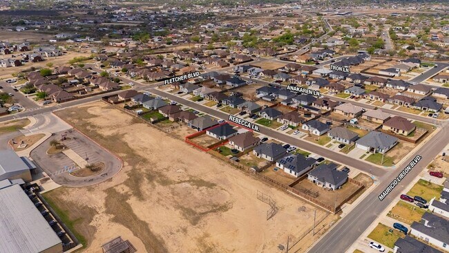 Building Photo - 1817 Rebecca Ln