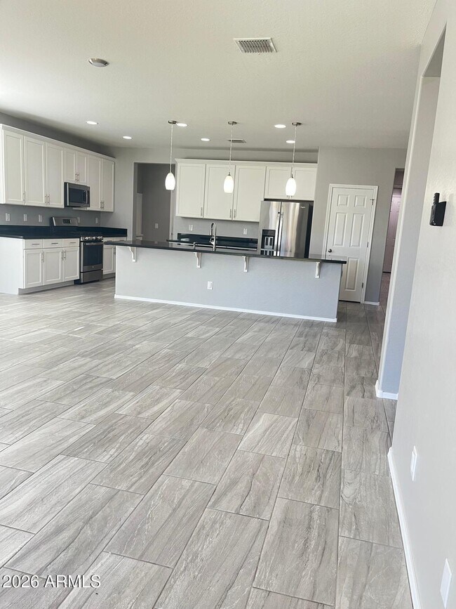 Building Photo - 8503 W Peppertree Ln