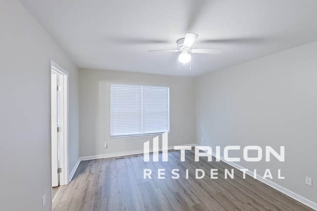 Building Photo - 745 Diamond Pointe Ct