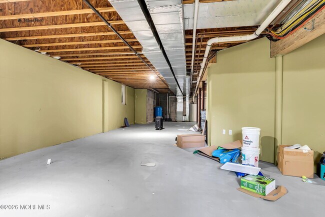 Building Photo - 39 Arnold Blvd