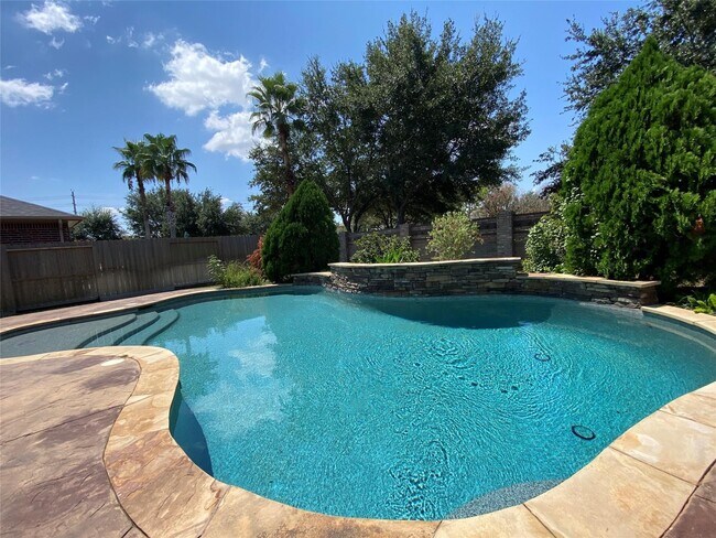 Building Photo - 9711 Dill Canyon Ln