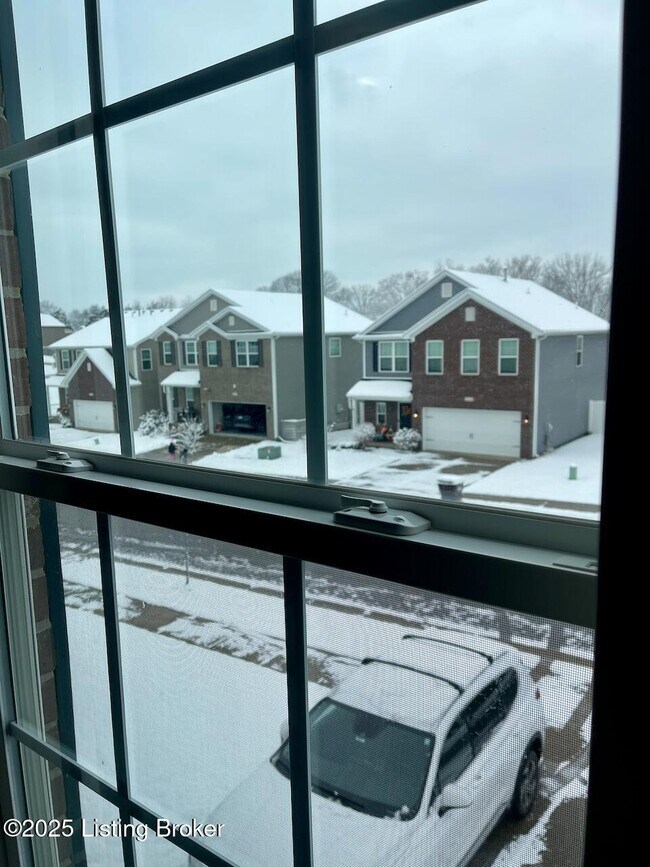 Building Photo - 12013 Cascade Falls Trl