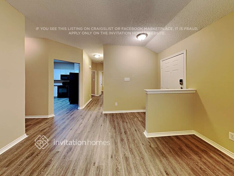 Building Photo - 5601 Heatherglen Terrace