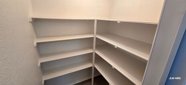 Building Photo - 9700 Leawood Blvd