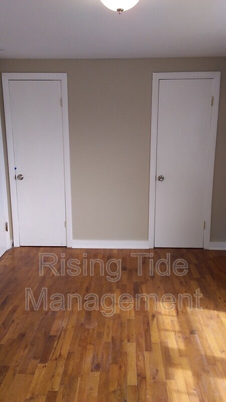 Building Photo - 424 2nd St