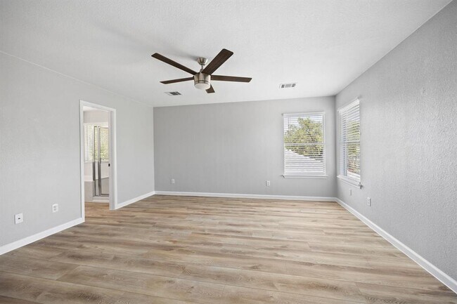 Building Photo - 1413 Catalina Dr