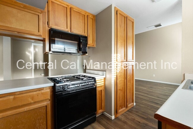 Building Photo - 8502 Laborough Dr