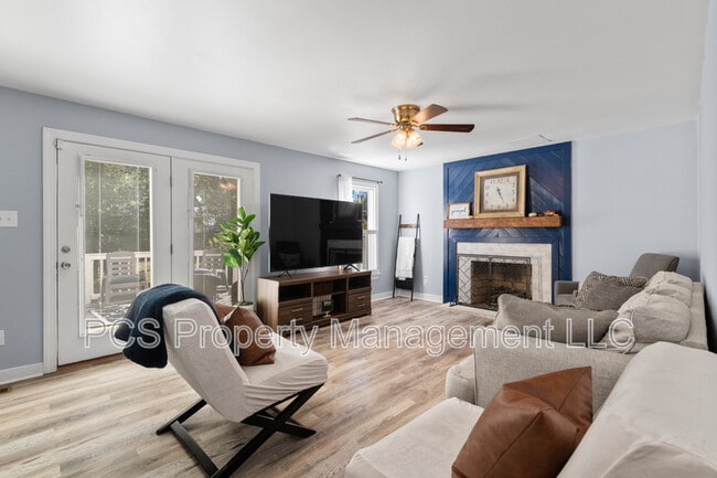 Building Photo - 12605 Jolly Pl