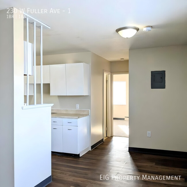 Building Photo - 230 W Fuller Ave