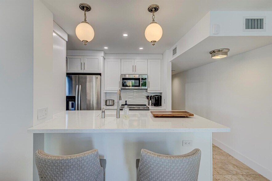 Building Photo - 296 Cypress Point Dr