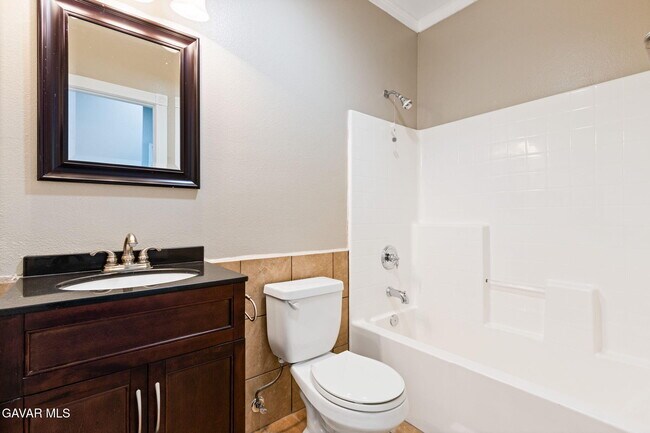 Building Photo - 5909 Viking