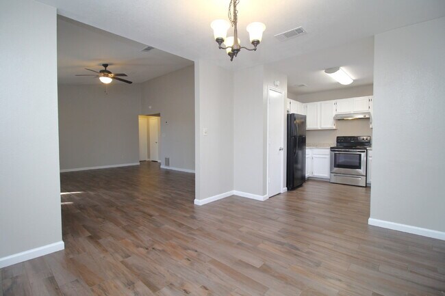 Building Photo - Option 2 (Lifestyle-Focused): Spacious & Stylish 3BR/2BA Home in Avondale Near NAS Pensacola | Va...