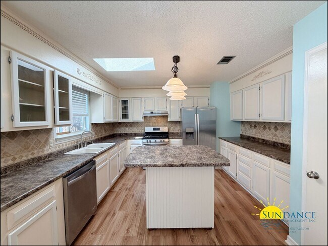 Building Photo - 1151 Rhonda Dr