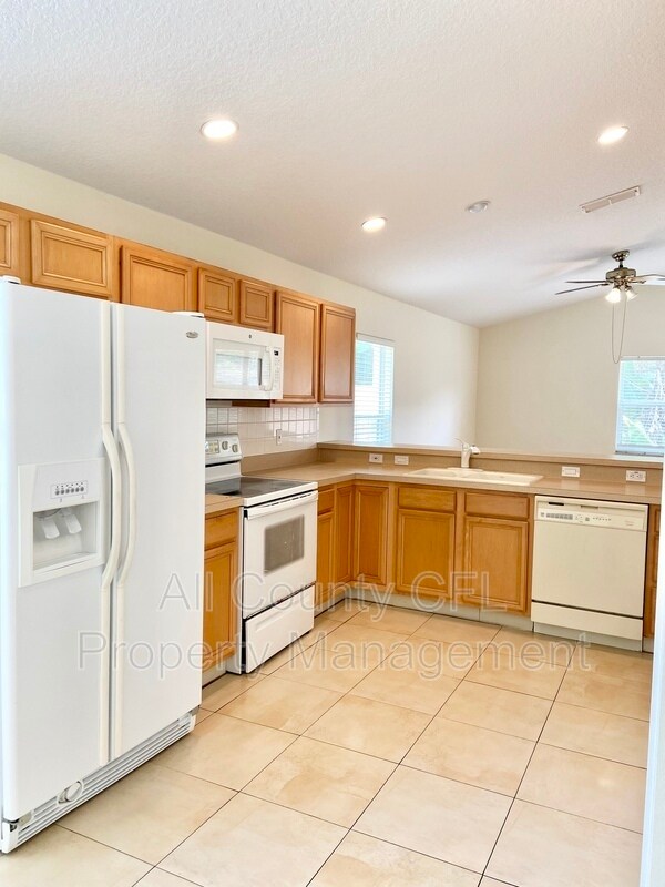 Building Photo - 3870 Aiden Pl