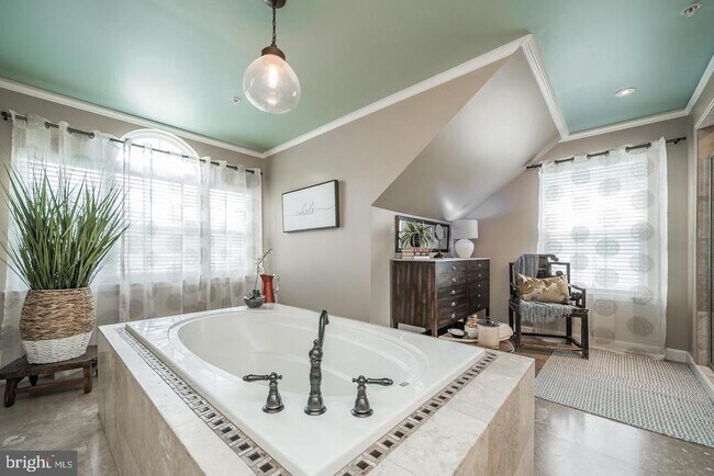 Building Photo - 1401 Windjammer Ct