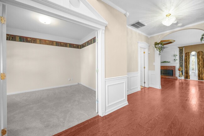 Building Photo - 11623 Fox Hill Dr