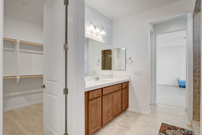 Building Photo - 10276 Thurso Ave