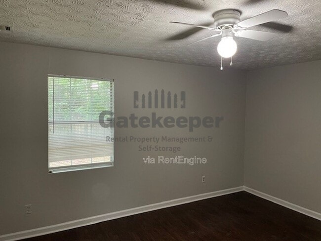 Building Photo - 2871 Old S Dr