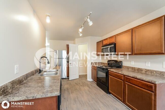 Building Photo - 3015 Bittersweet Rd NW