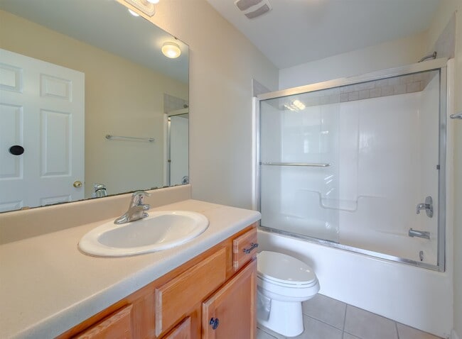 Building Photo - 4434 Gearhart Rd