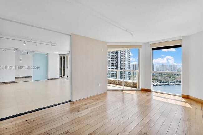 Building Photo - 21205 NE 37th Ave