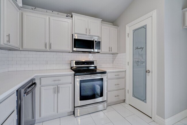 Building Photo - 2809 Frost Ln